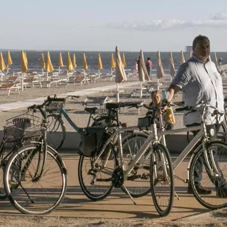 Wonderful Seaview Flat With Terrace Lejlighed Grado