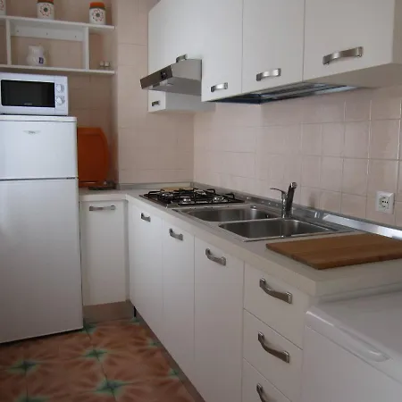 Wonderful Seaview Flat With Terrace غرادو