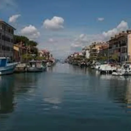 Apartman Wonderful Seaview Flat With Terrace